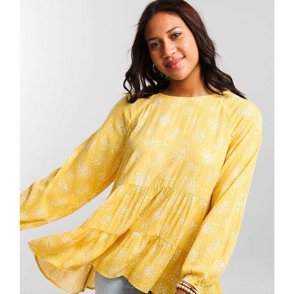 Daytrip Tops - 🌸 Day Trip Yellow and White Happy Tiered Baby Doll Top Size Medium New